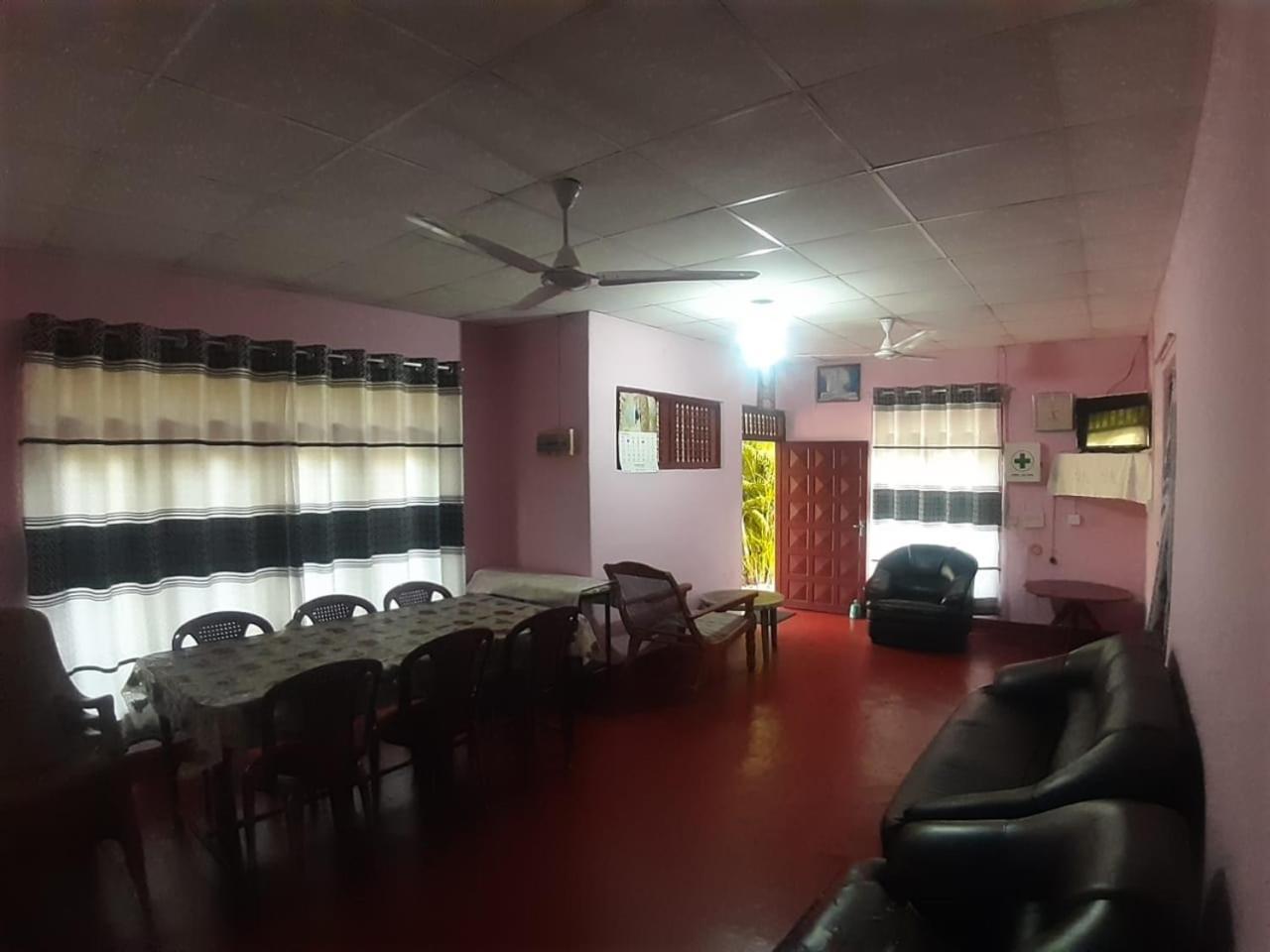 Amila Guest Otel Trincomalee Dış mekan fotoğraf