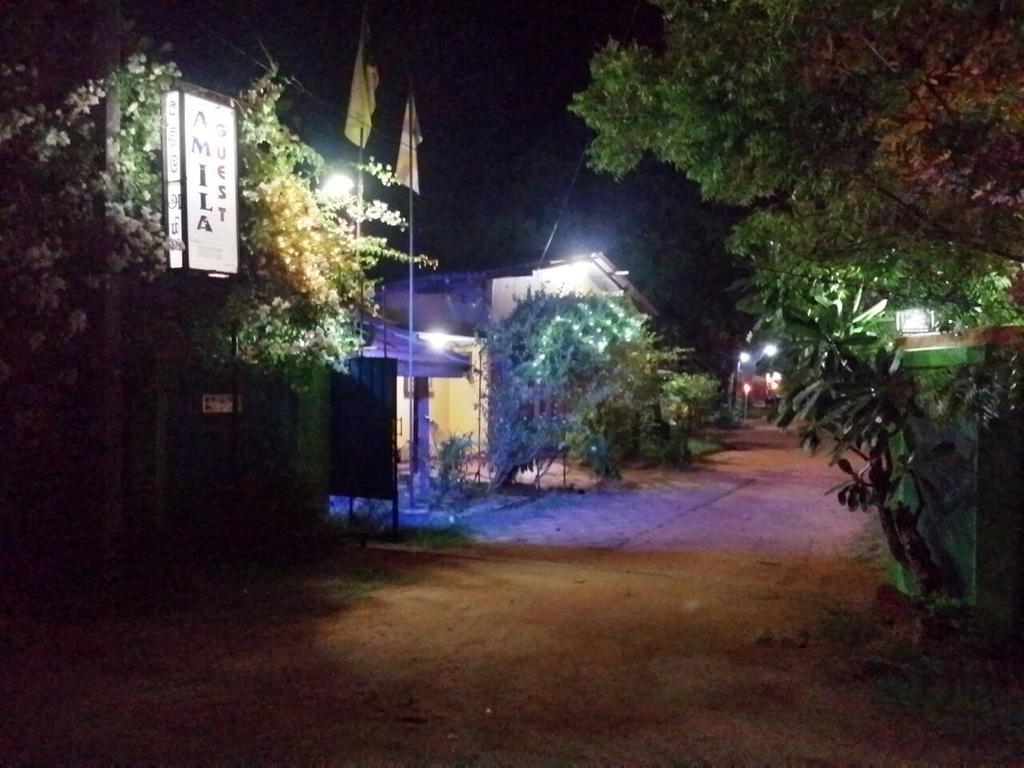 Amila Guest Otel Trincomalee Dış mekan fotoğraf